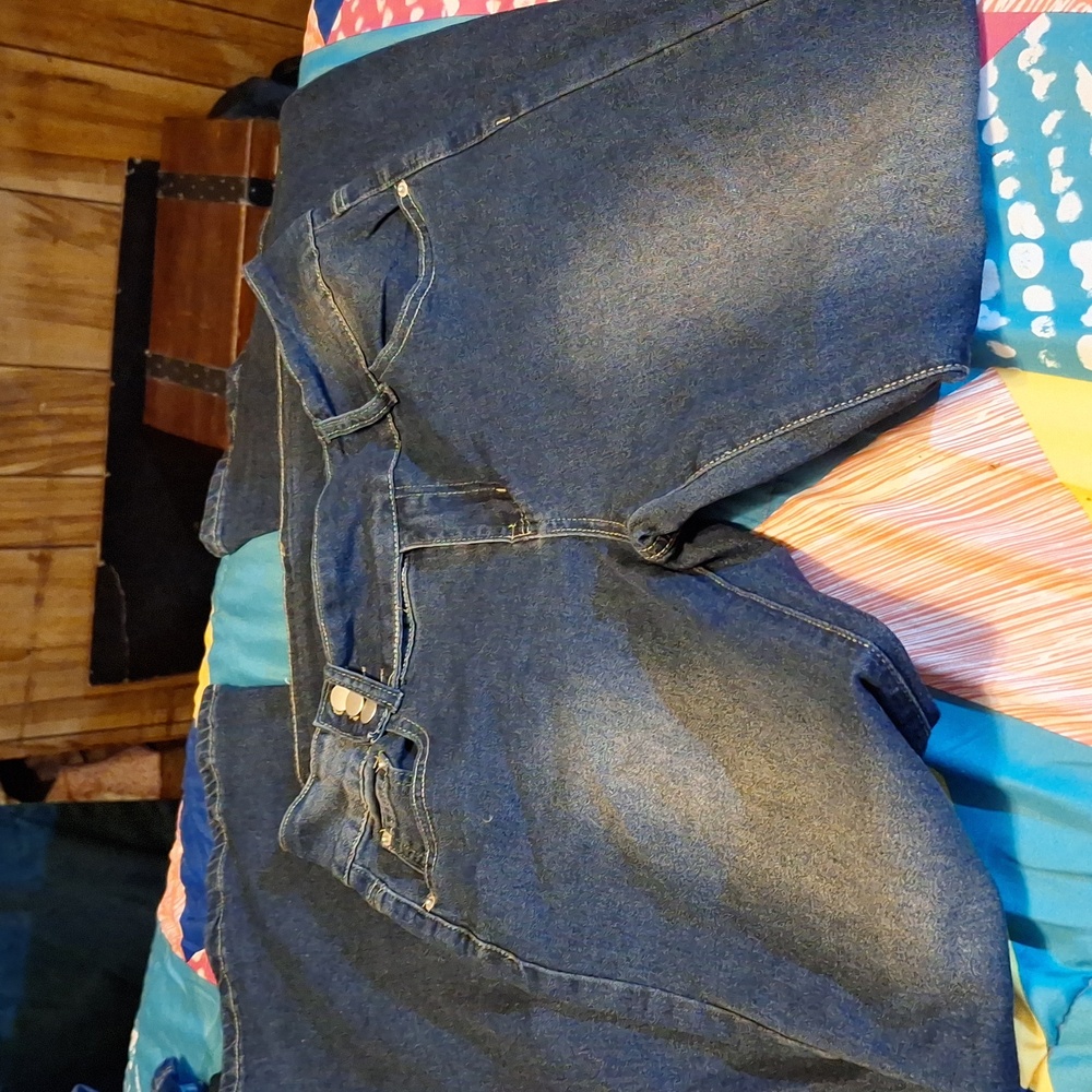 NWOT Shein flared jeans 32